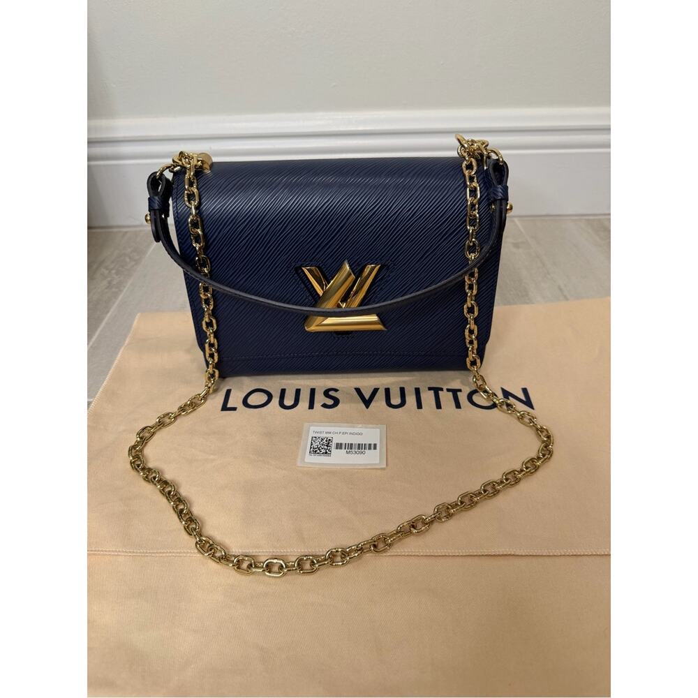 Louis Vuitton Navy Leather Twist MM Shoulder Bag with Gold Chain - Picture 11 of 12
